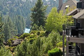 Riverview Hideaway