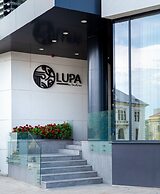 Lupa By Bueno