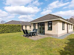 Cozy Bungalow With IR Sauna, 3 km. van Putten