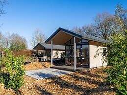 Nice House With gas Fireplace Near the Beach