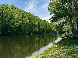 Chalet With Garden and Parking