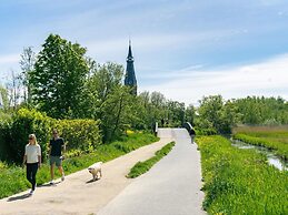 Chalet With Garden and Parking