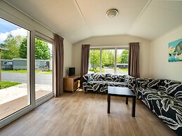 Chalet With Garden and Parking