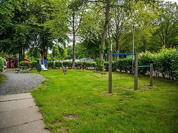 Chalet With Garden and Parking