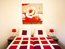 Enchanting Chalet 600 m From the sea