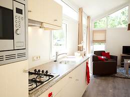 Enchanting Chalet 600 m From the sea