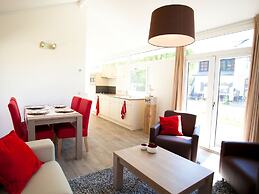 Enchanting Chalet 600 m From the sea