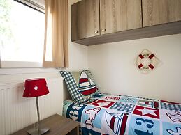 Enchanting Chalet 600 m From the sea