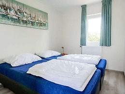 Chalet on the Water at the Beautiful Veluwemeer