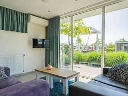 Chalet on the Water at the Beautiful Veluwemeer