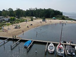 Chalet on the Water at the Beautiful Veluwemeer
