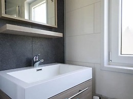 Chalet on the Water at the Beautiful Veluwemeer