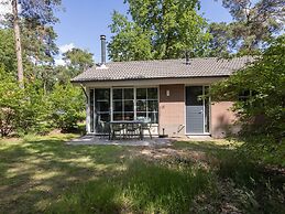 Beautiful Bungalow in a Car-free Park