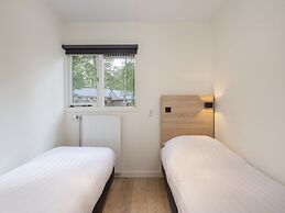 Beautiful Bungalow in a Car-free Park