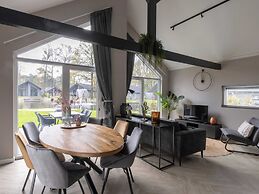 Beautiful Lodge With a Nice Terrace