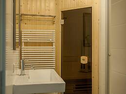 Villa With Sauna and Rowing Boat, Beach at 400 m