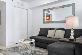 Modern Condos Available in Brickell