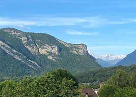 Alpine Getaway With Pool