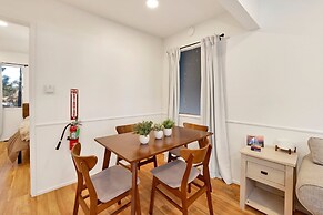 THE Woodside Cottage #2505