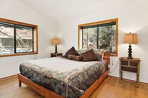 Mountain Retreat BY THE Creek #2467