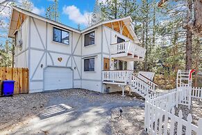 Mountain Retreat BY THE Creek #2467