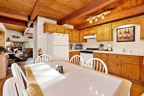 Mountain Retreat BY THE Creek #2467