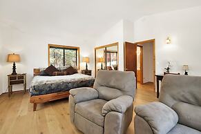 Mountain Retreat BY THE Creek #2467