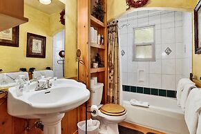 Cozy Bear Pines #2465