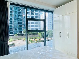 DongDong Apartment in Sunwah Pearl