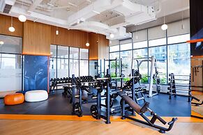 DongDong Apartment in Sunwah Pearl