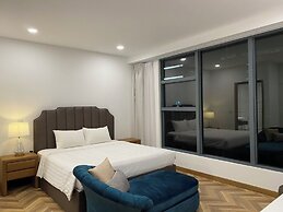 DongDong Apartment in Sunwah Pearl