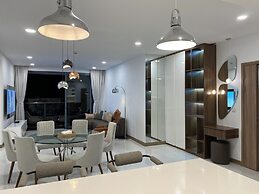 DongDong Apartment in Sunwah Pearl