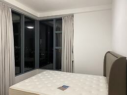 DongDong Apartment in Sunwah Pearl
