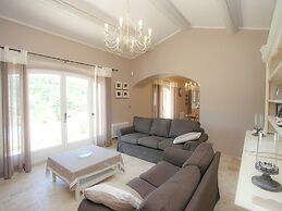 Luxury Villa in Provence With a Private Pool