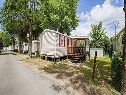 Swanky Mobile Home in Saint Jean de Monts