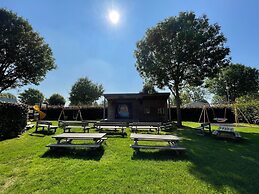 Tidy Chalet With Dishwasher, 9 km From Maastricht