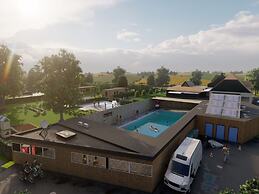 Tidy Chalet With Dishwasher, 9 km From Maastricht