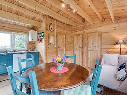 Secluded Chalet in Egliseneuve des Liards