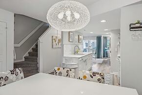 Vitamin Sea Retreat A Dream! Highly Walkable!