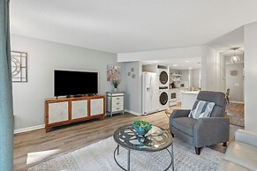 Vitamin Sea Retreat A Dream! Highly Walkable!