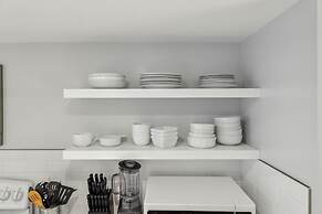 Vitamin Sea Retreat A Dream! Highly Walkable!