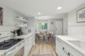 Vitamin Sea Retreat A Dream! Highly Walkable!