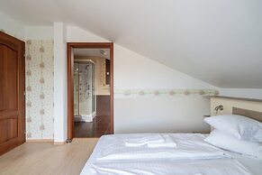 Faraway Aparthotel near Airport