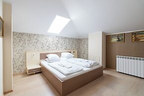 Faraway Aparthotel near Airport