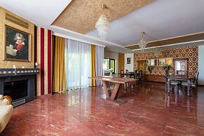 Faraway Aparthotel near Airport