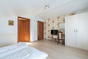 Faraway Aparthotel near Airport