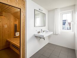 Detached Villa 400 m From the sea