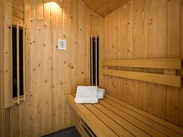 Detached Villa 400 m From the sea