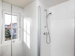 Detached Villa 400 m From the sea