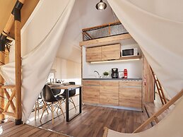 Nice Tentlodge With Veranda, 2km From the Efteling